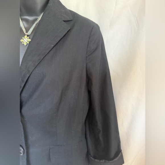 ⭐️  WOMENS GAP BLACK 2 Button BLAZER size 8 - Picture 8 of 9